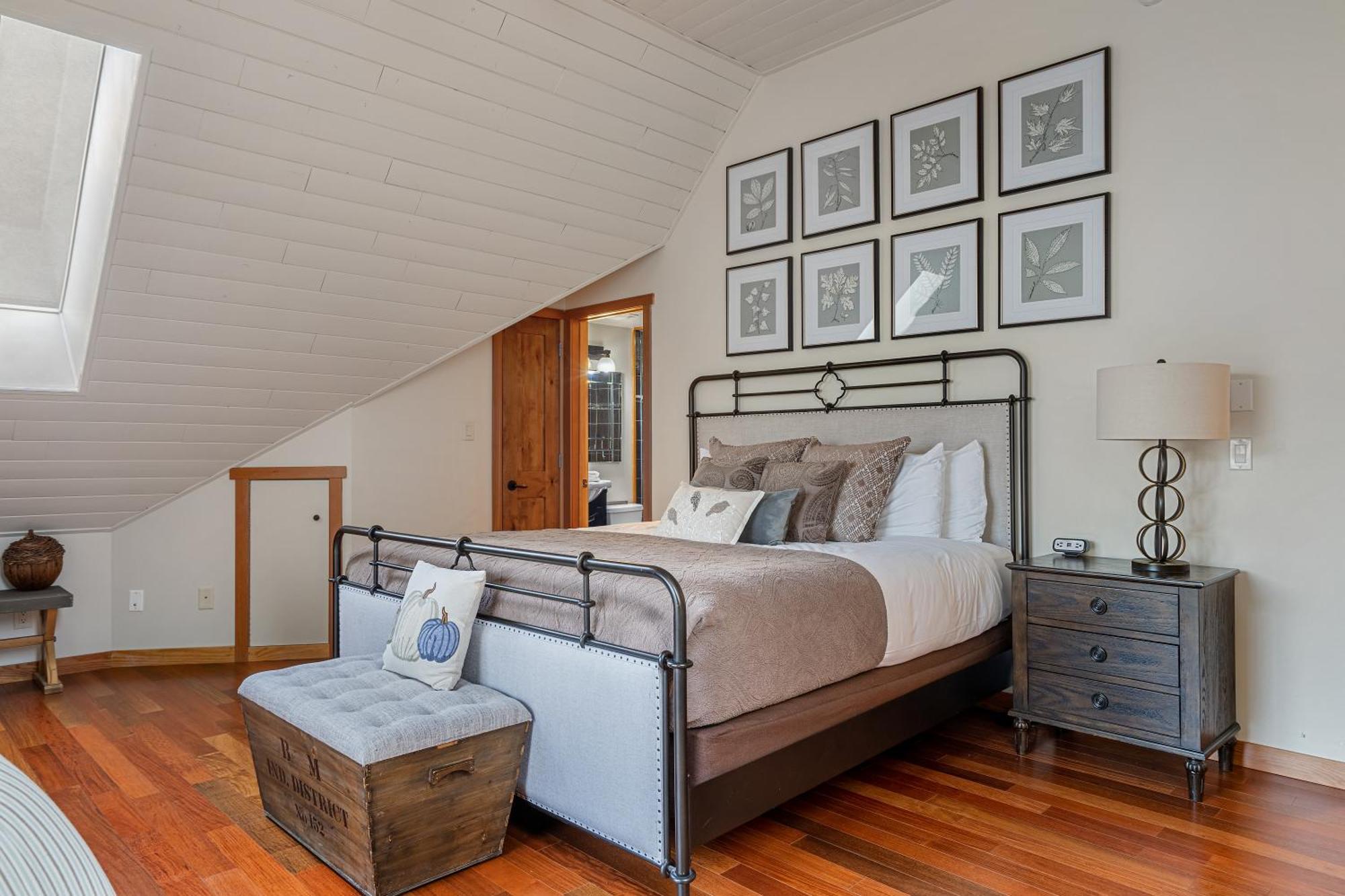 Ferienwohnung Parkland301 Sunlit 2,000 Ft² Penthouse With Mtn View Canmore Exterior foto